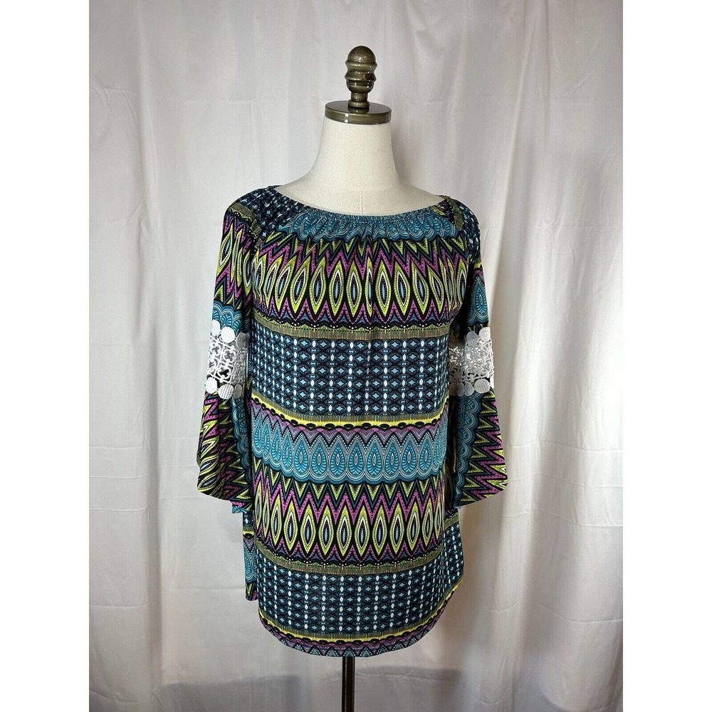 Win Win Womens Size Small-Medium Pinwheel Sleeve Tunic Stetchy Top Blue White
